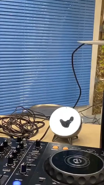 Creative Magnetic Fluid Speaker
